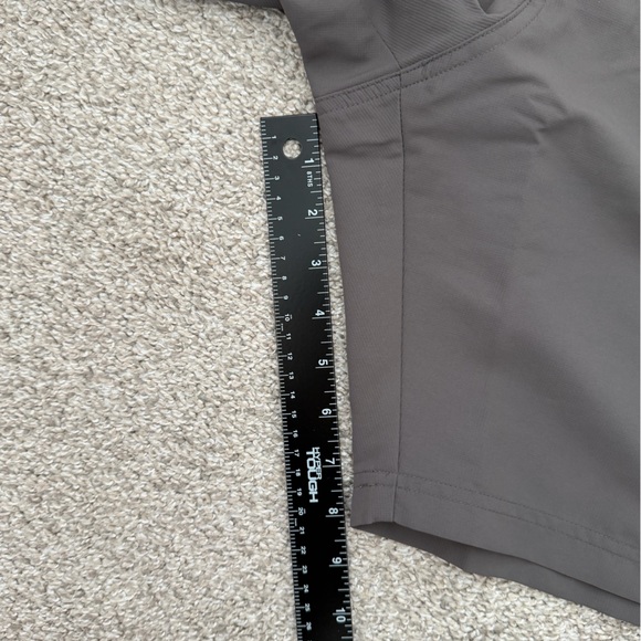 Adidas Men’s Cargo Shorts Size 36 Charcoal Gray NWT - Picture 9 of 9